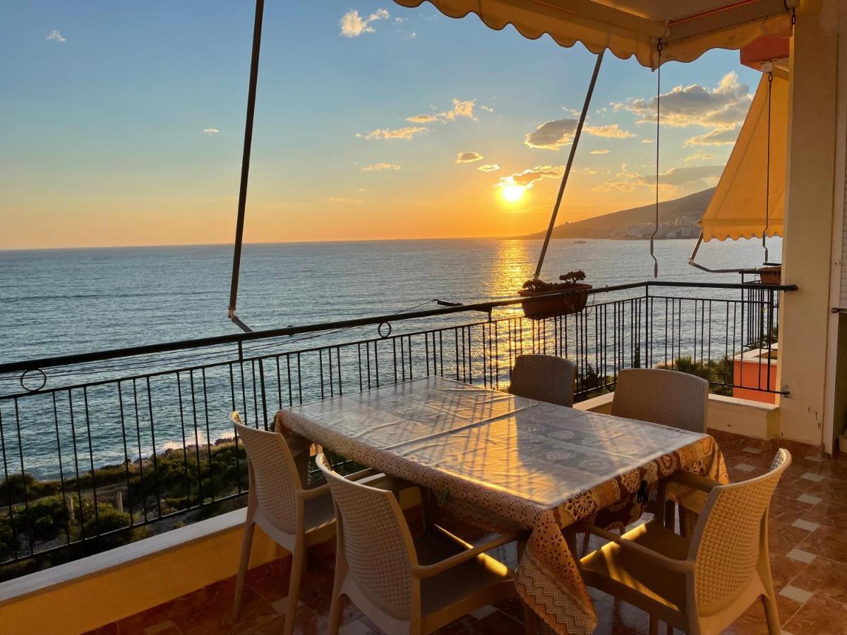 Sina Apartments Sarande Bagian luar foto
